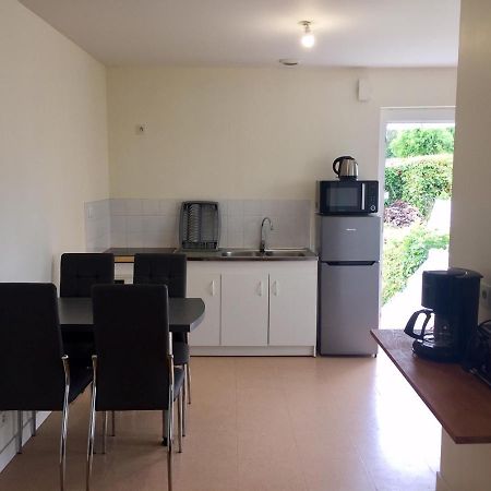 Ferienwohnung T1 Bis Proche Du Centre Avec Terrasse Saint-Brieuc Exterior foto